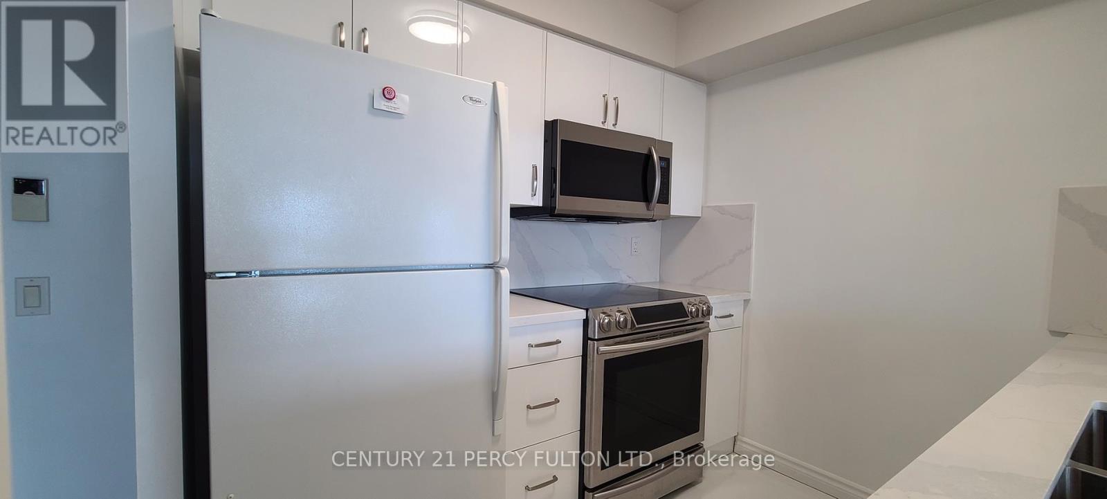 1422 - 18 MONDEO DRIVE, Toronto, Ontario