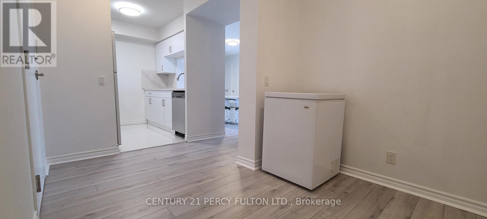 1422 - 18 Mondeo Drive, Toronto, Ontario M1P 5C8 - Photo 14 - E12993000