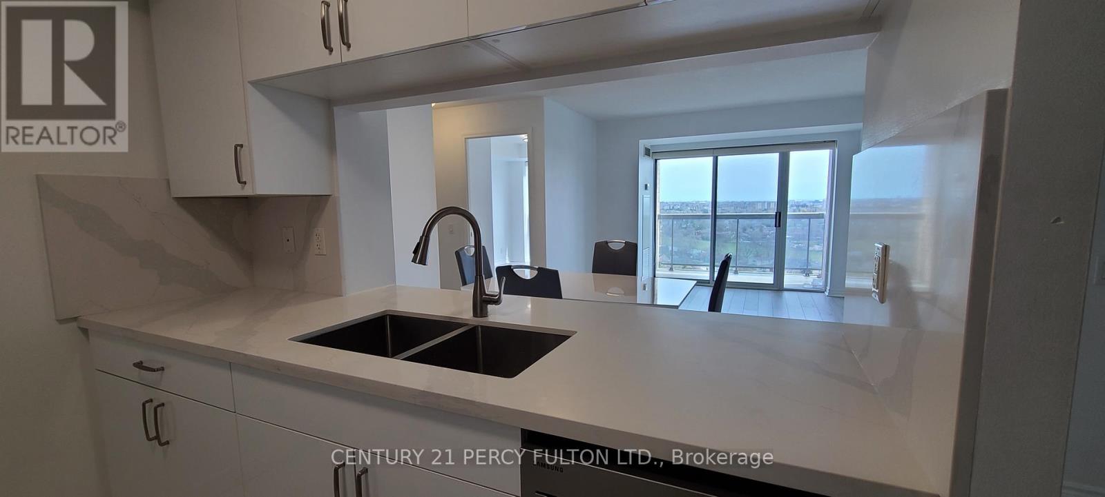 1422 - 18 Mondeo Drive, Toronto, Ontario M1P 5C8 - Photo 3 - E12993000
