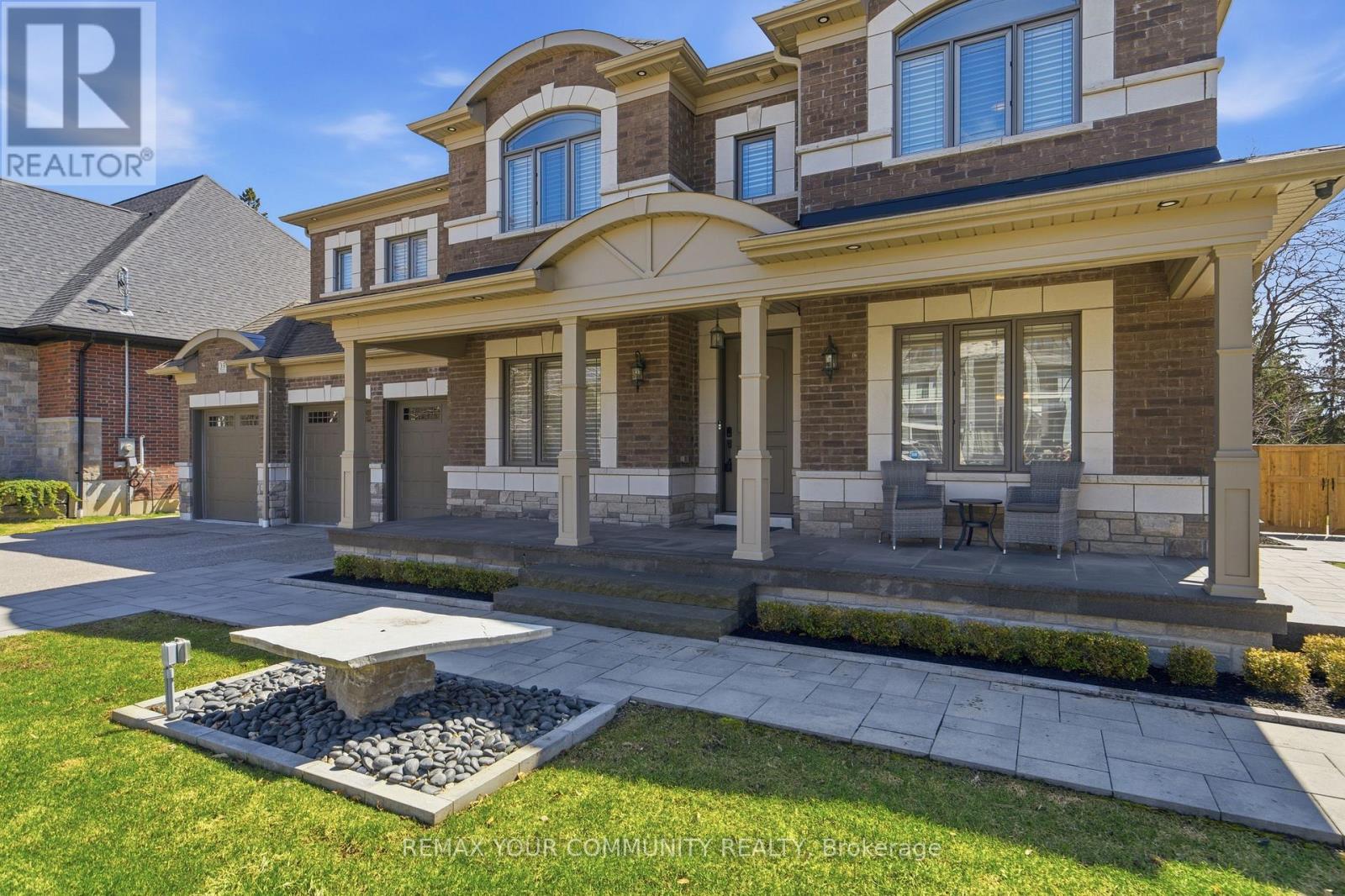 33 North Street, Whitby, Ontario L1M 1C2 - Photo 3 - E12993124