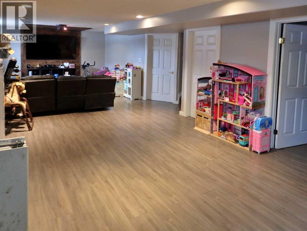 4702 50 Avenue, Dewberry, Alberta  T0B 1G0 - Photo 25 - A2203011