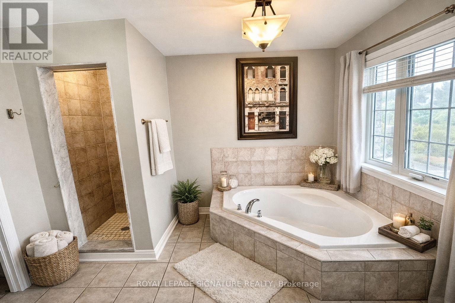 2074 Cynthia Court, Innisfil, Ontario  L9S 4Z1 - Photo 12 - N12992982