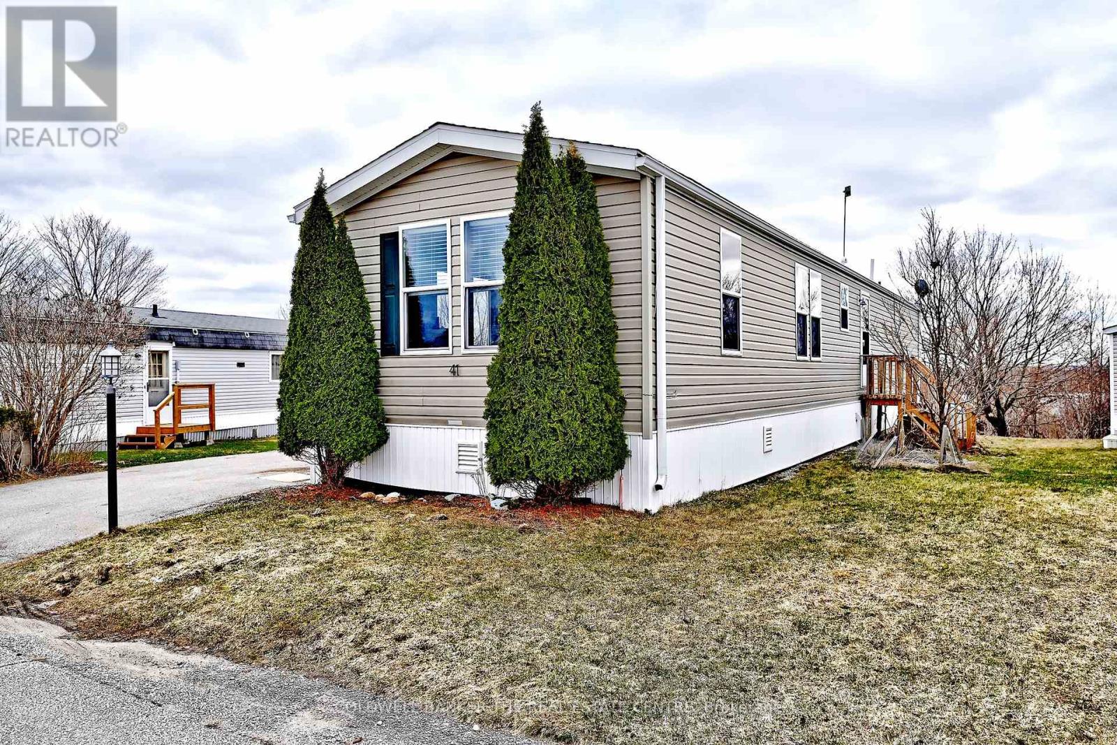 41 SUNRISE CIRCLE, Bradford West Gwillimbury, Ontario