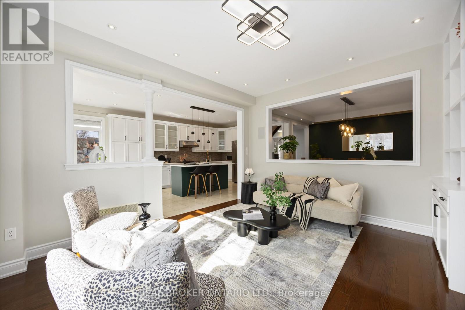 40 Mack Clement Lane, Richmond Hill, Ontario  L4S 0G2 - Photo 10 - N12993038