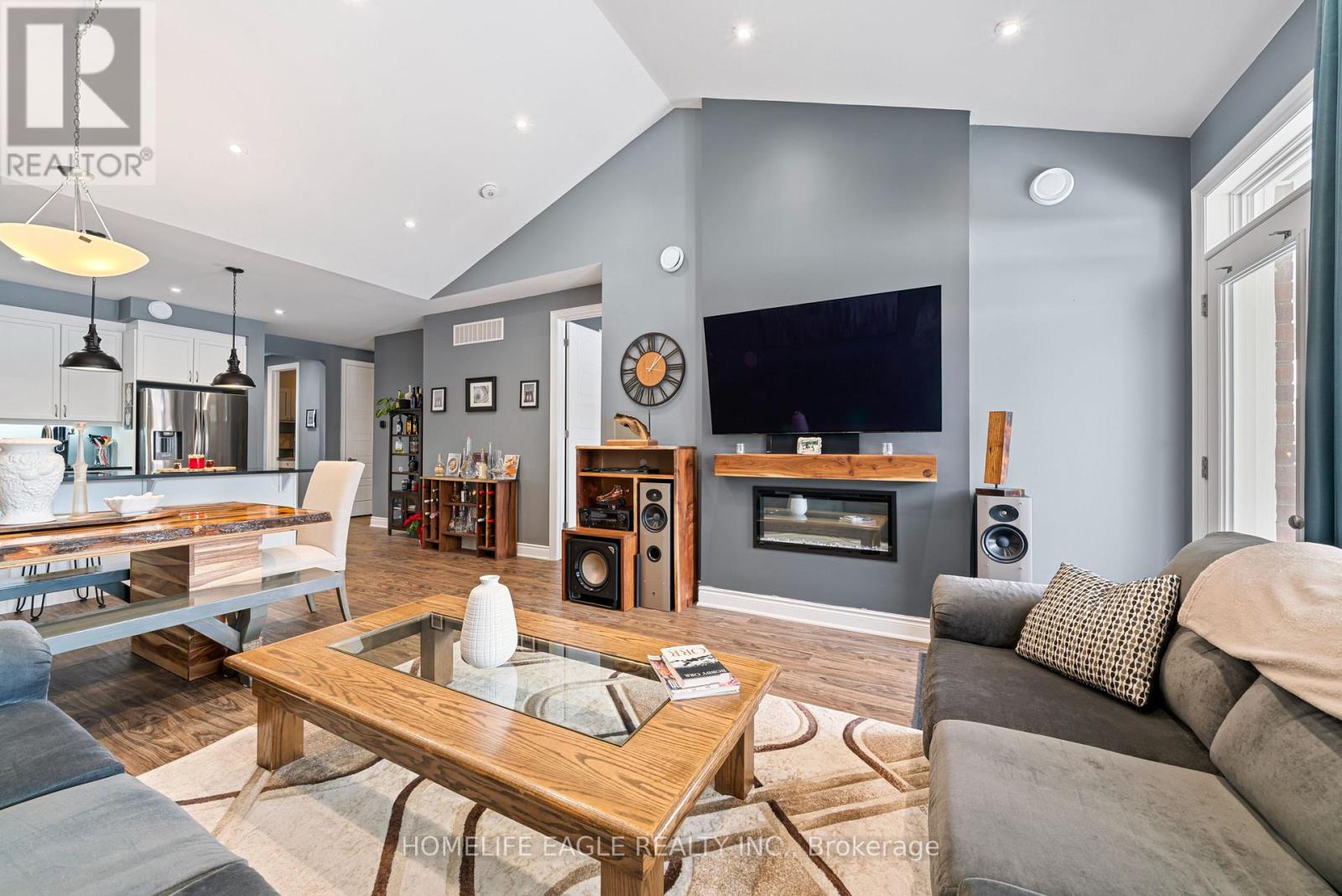 2962 Murphy Place, Innisfil, Ontario L9S 0S1 - Photo 4 - N12993070