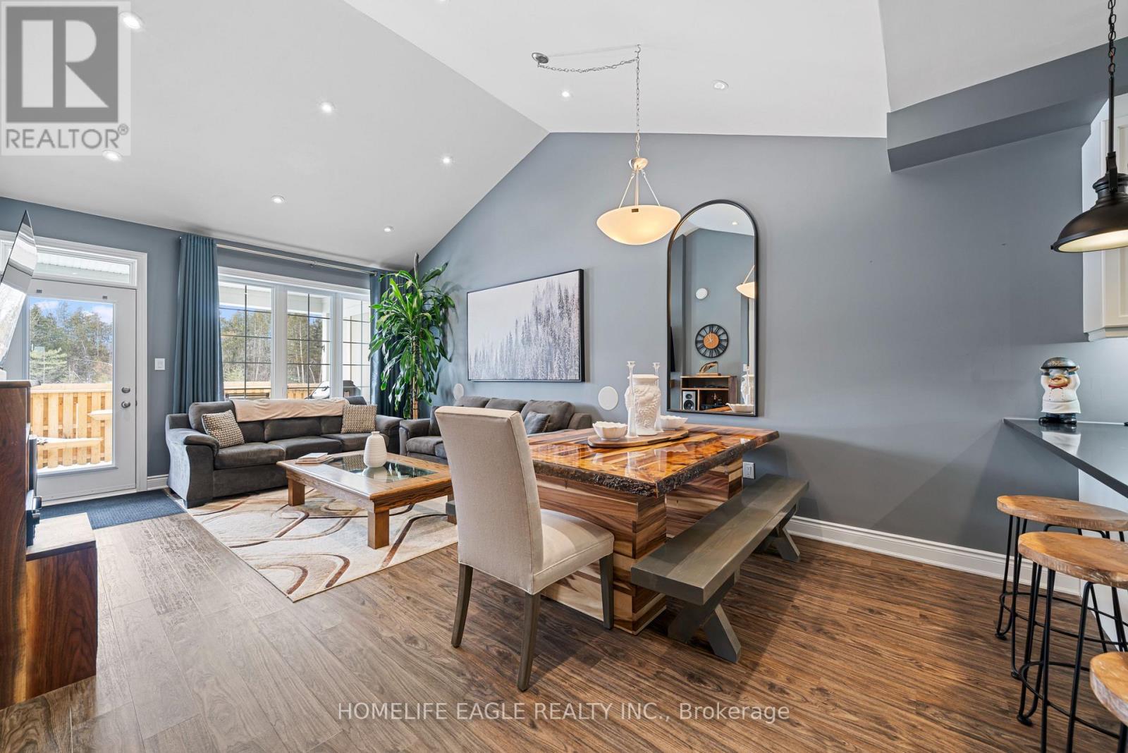 2962 Murphy Place, Innisfil, Ontario L9S 0S1 - Photo 6 - N12993070