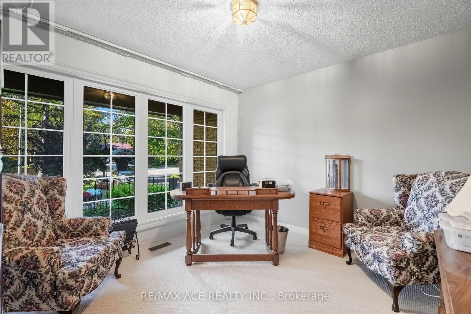 17 Black Willow Court, Richmond Hill, Ontario  L4E 2M7 - Photo 18 - N12993092