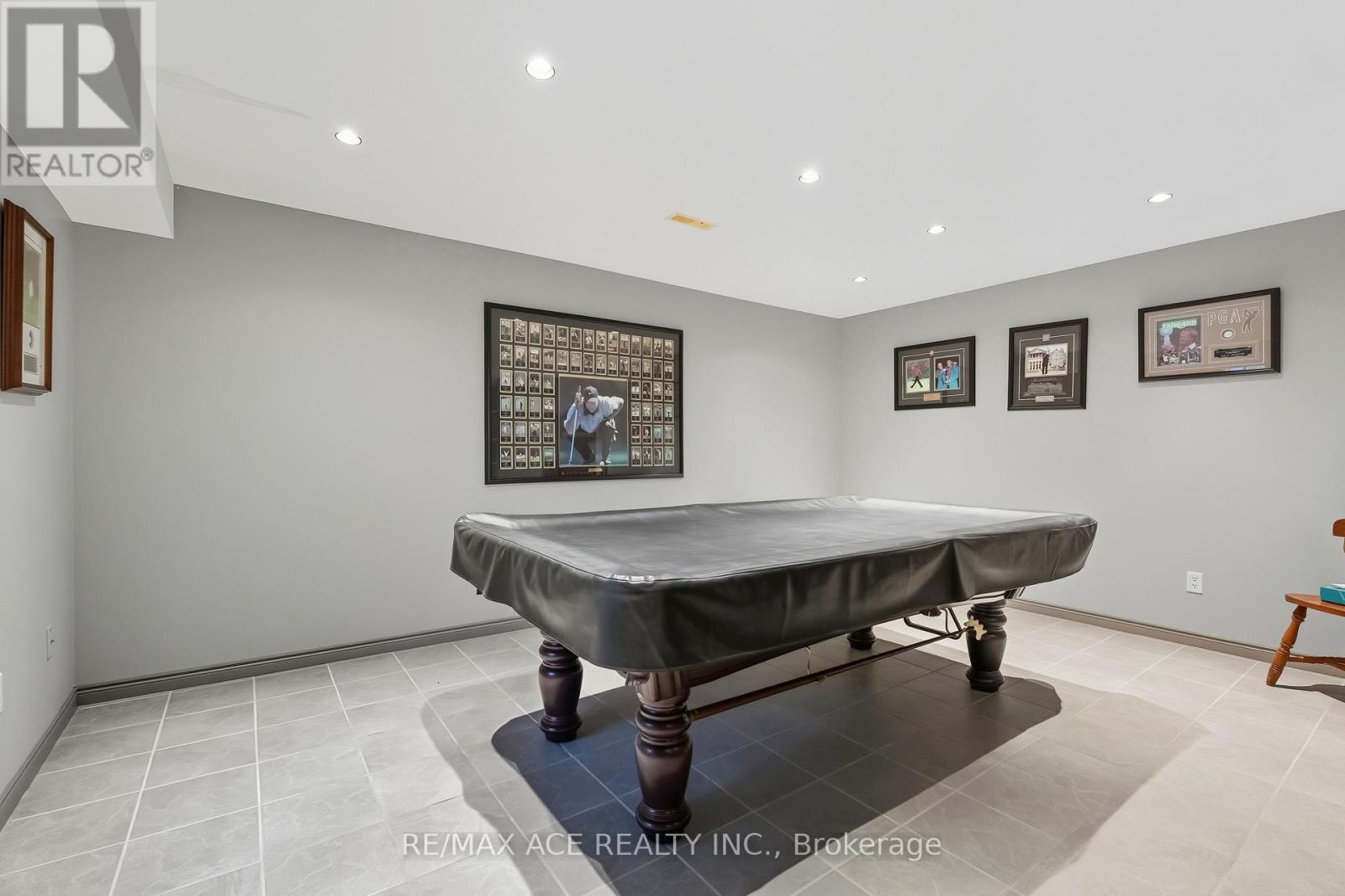 17 Black Willow Court, Richmond Hill, Ontario  L4E 2M7 - Photo 35 - N12993092