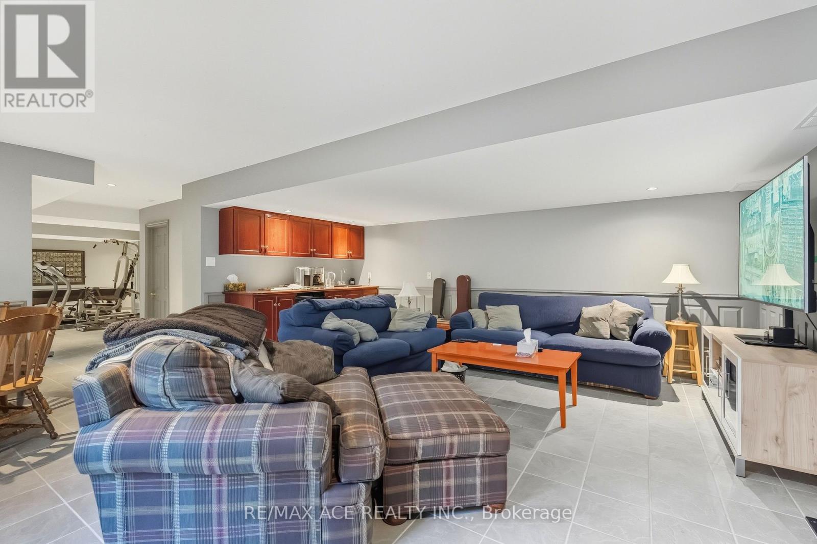 17 Black Willow Court, Richmond Hill, Ontario  L4E 2M7 - Photo 38 - N12993092