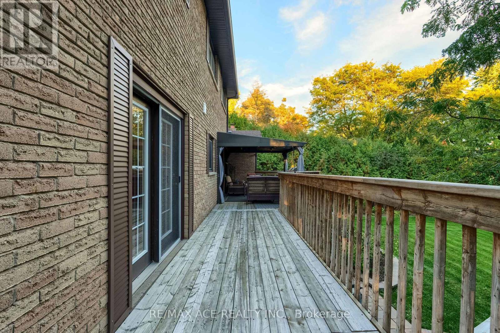 17 Black Willow Court, Richmond Hill, Ontario  L4E 2M7 - Photo 47 - N12993092