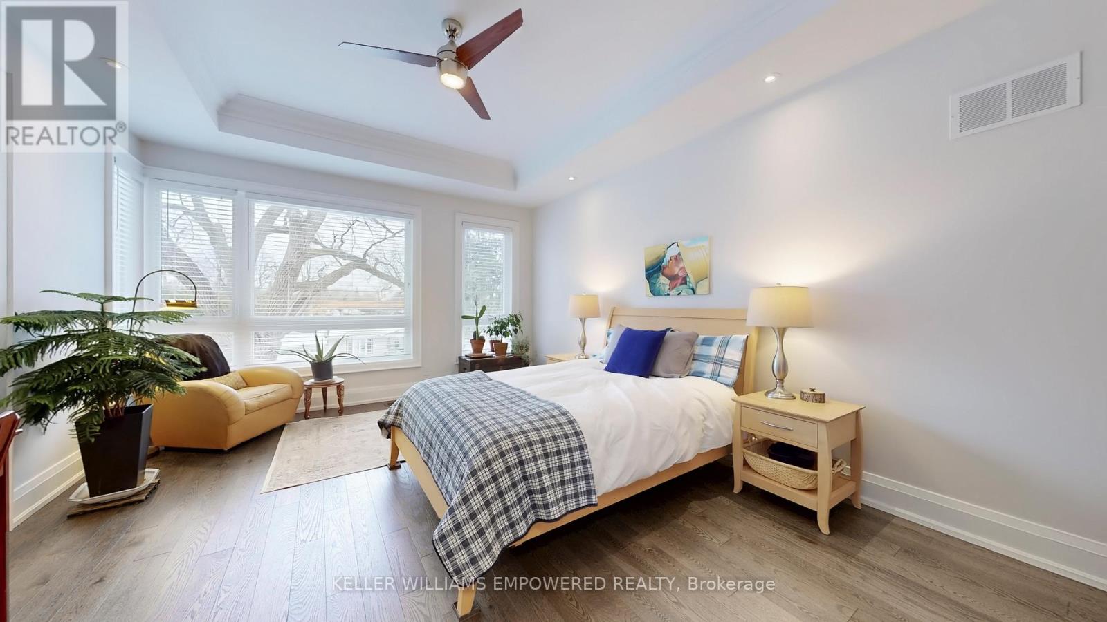 29 Bedford Park Avenue, Richmond Hill, Ontario L4C 2N9 - Photo 25 - N12993118