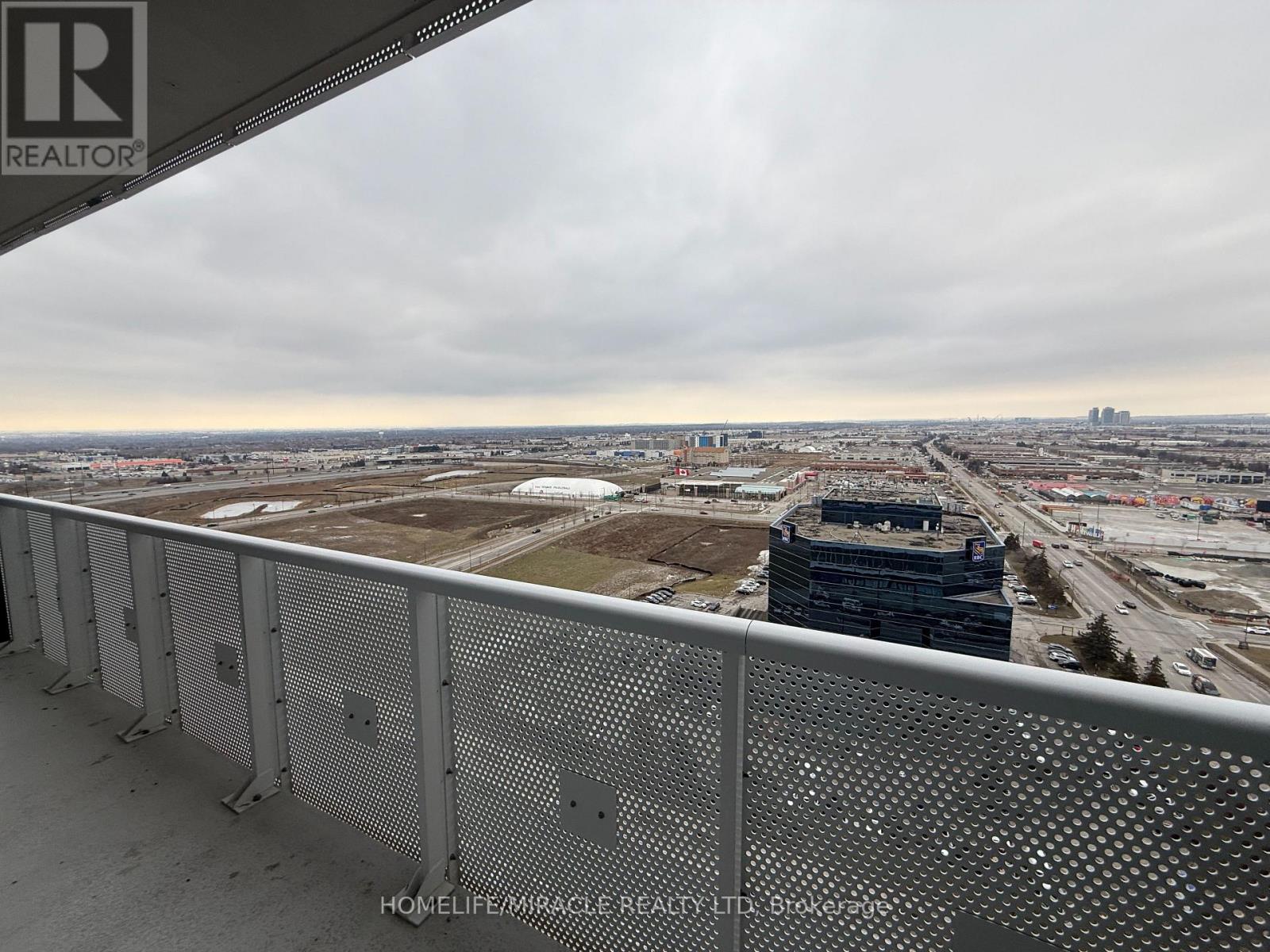 2005 - 8 Interchange Way, Vaughan, Ontario  L4K 0P8 - Photo 24 - N12993146