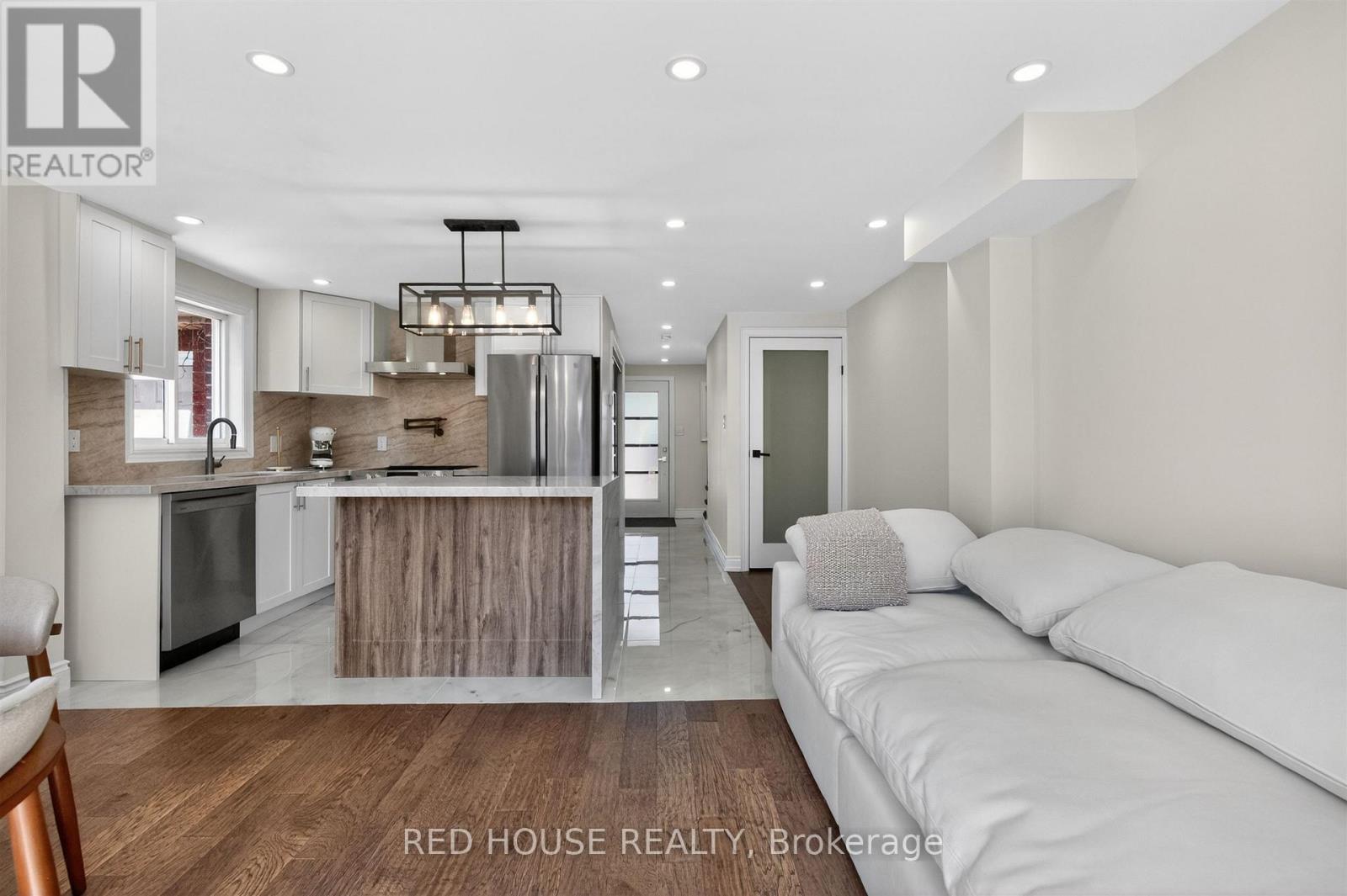 283 Dunsmore Lane, Barrie (Georgian Drive), Ontario  L4M 7A7 - Photo 10 - S12993062