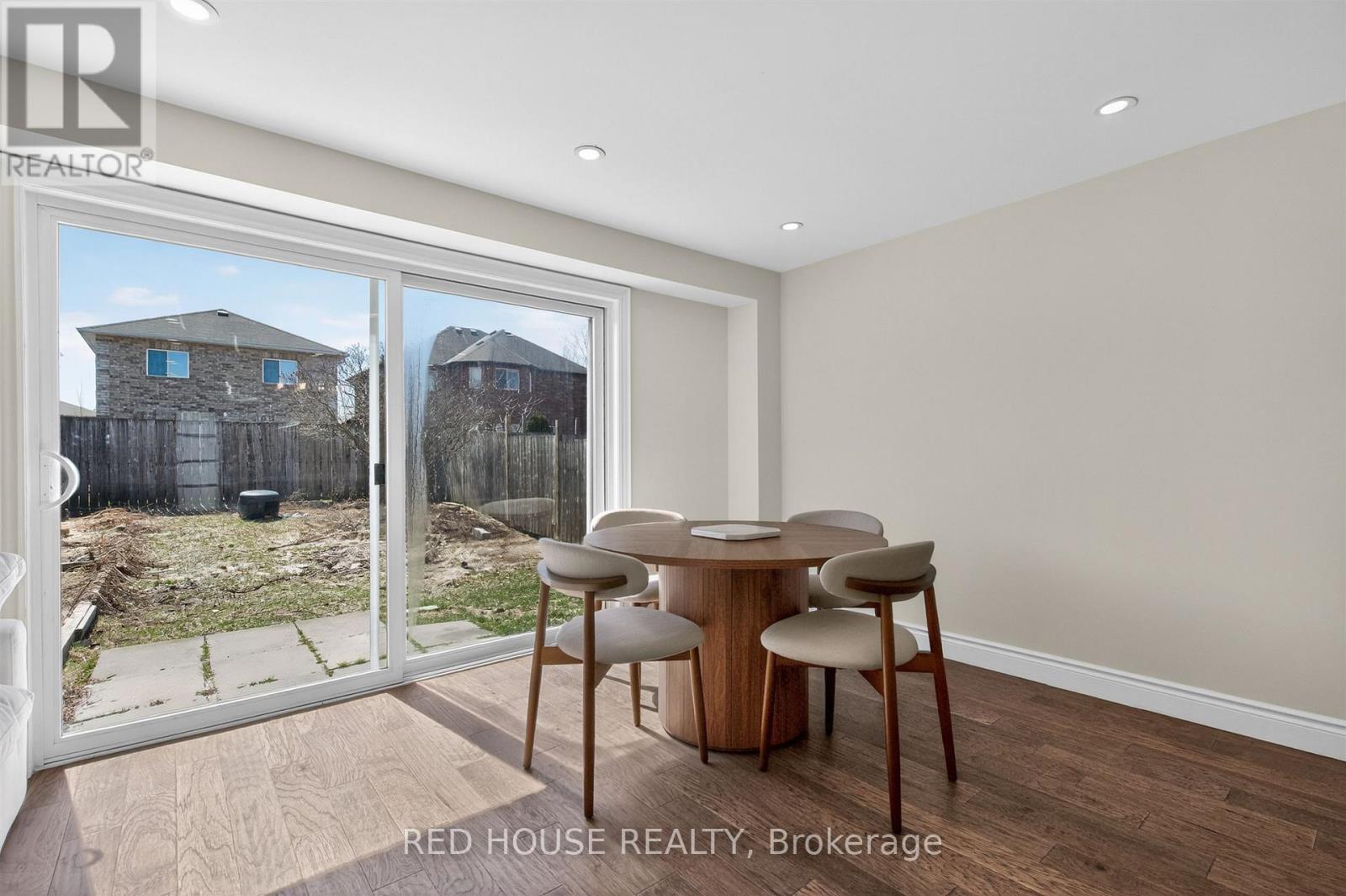 283 Dunsmore Lane, Barrie (Georgian Drive), Ontario  L4M 7A7 - Photo 13 - S12993062