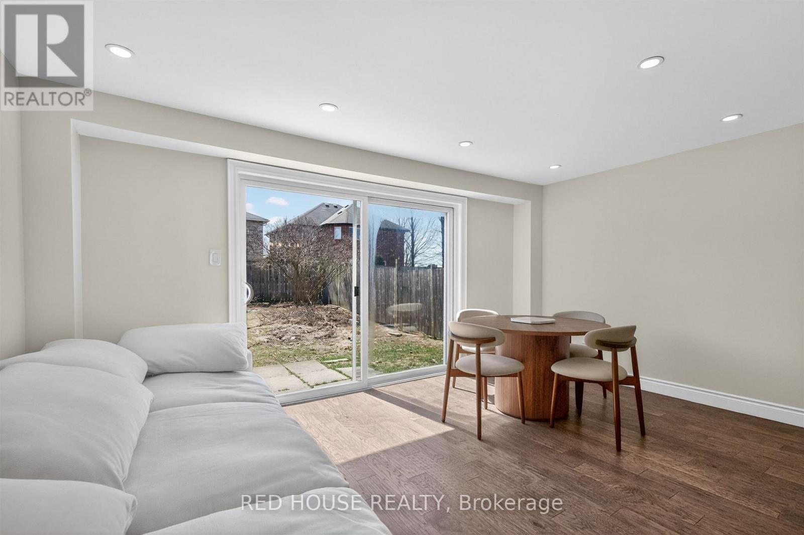 283 Dunsmore Lane, Barrie (Georgian Drive), Ontario  L4M 7A7 - Photo 7 - S12993062