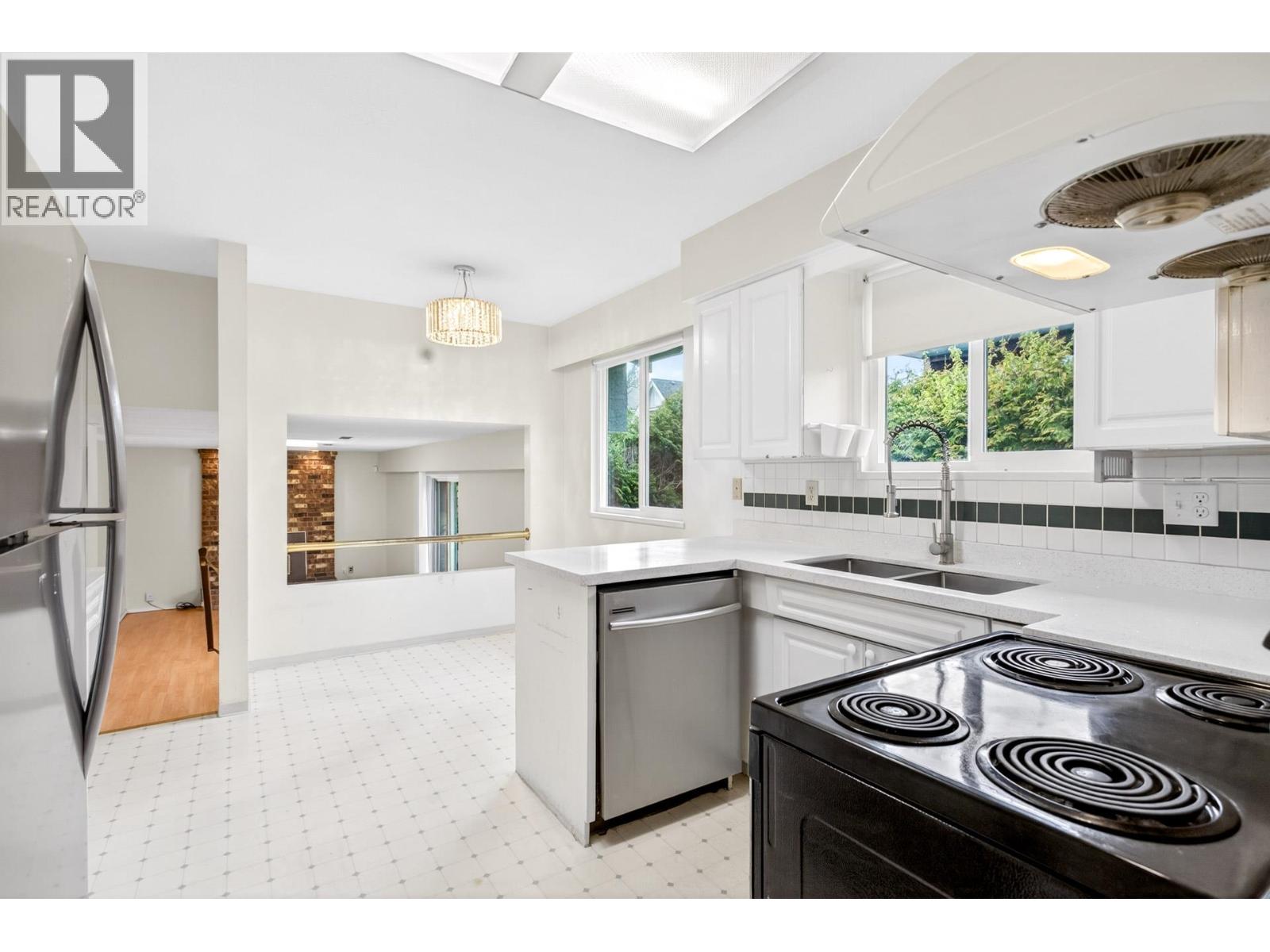 4791 Pembroke Place, Richmond, British Columbia  V7E 4J9 - Photo 10 - R3110583