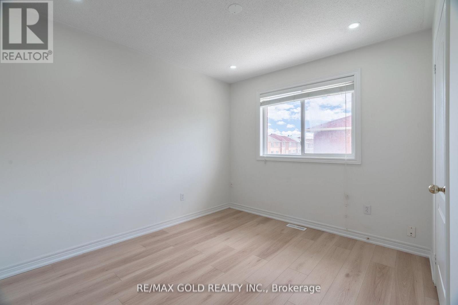 51 Tigerlily Place, Brampton, Ontario  L6R 2C8 - Photo 32 - W12992936