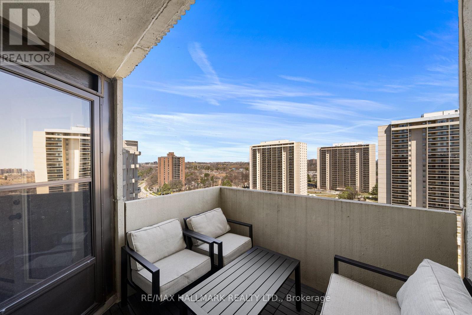 Ph1 - 296 Mill Road, Toronto, Ontario M9C 4X8 - Photo 10 - W12992942