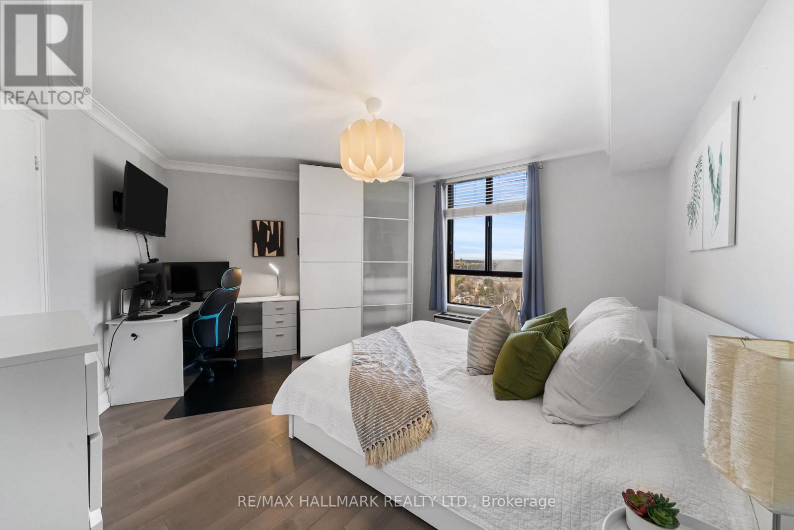 Ph1 - 296 Mill Road, Toronto, Ontario M9C 4X8 - Photo 19 - W12992942