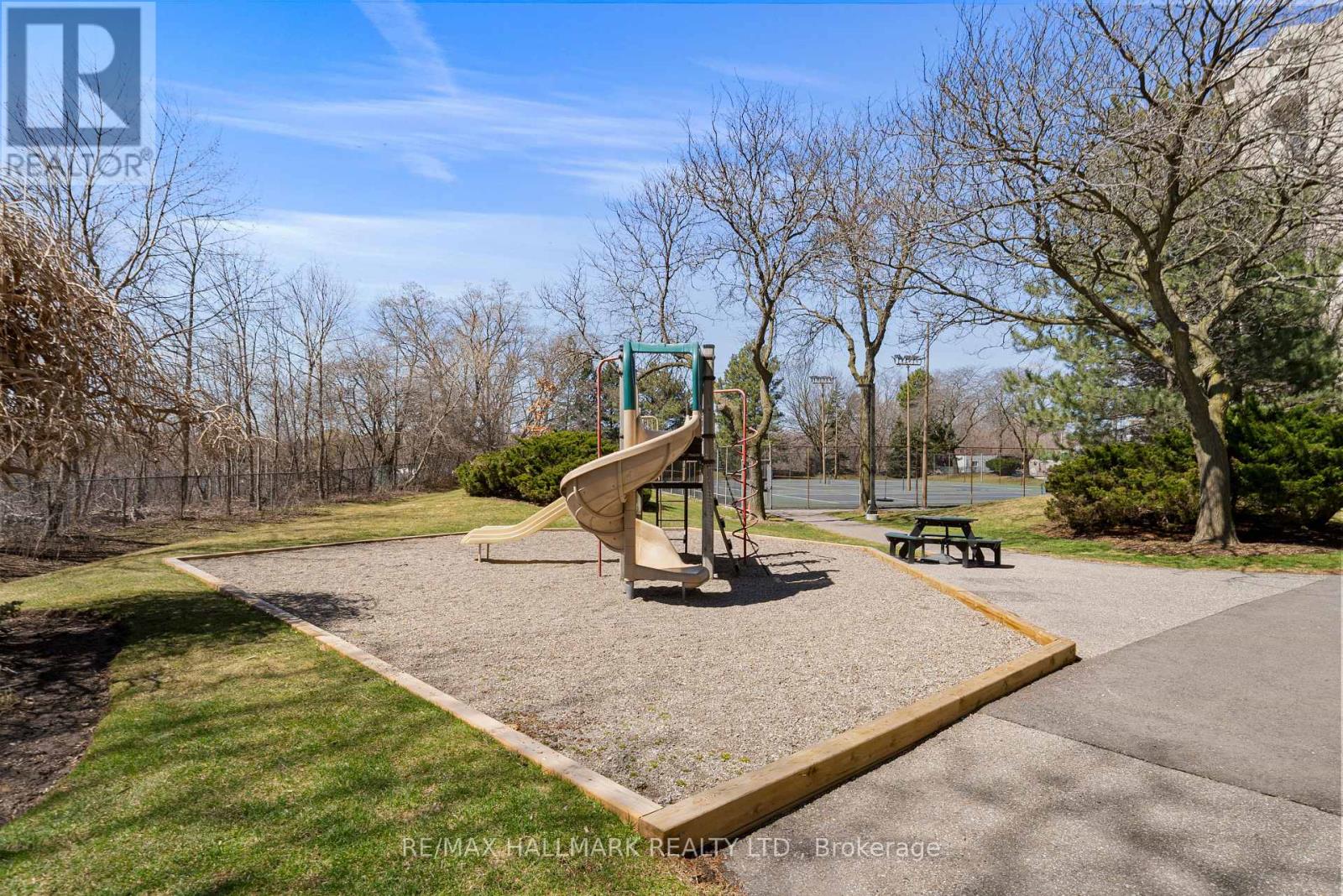 Ph1 - 296 Mill Road, Toronto, Ontario M9C 4X8 - Photo 47 - W12992942