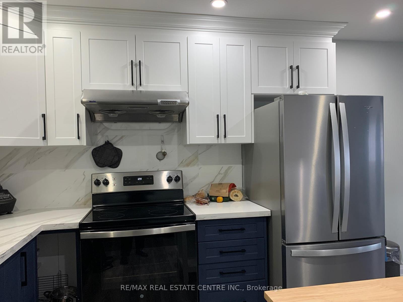 34 Caledonia Road, Orangeville, Ontario L9W 2V3 - Photo 5 - W12992946