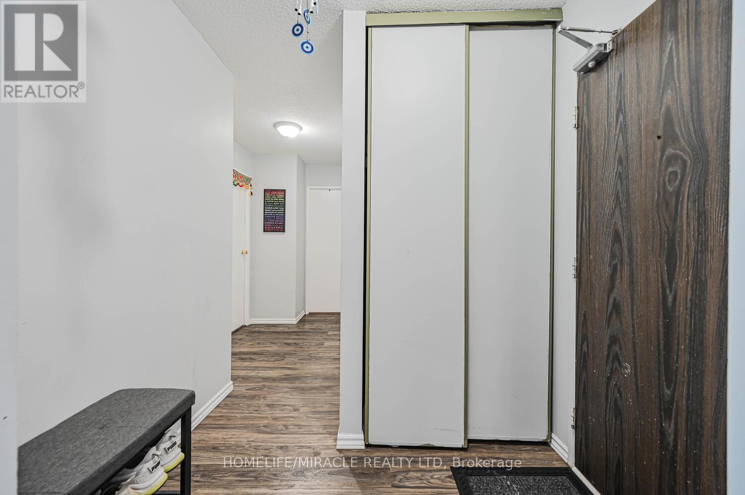 2110 - 4 Kings Cross Road, Brampton, Ontario L6T 3X8 - Photo 10 - W12992984