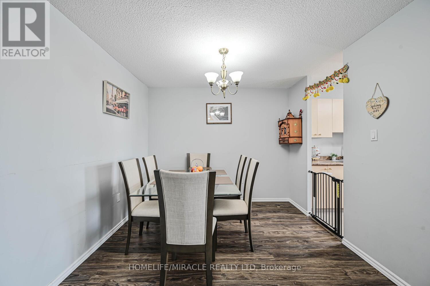 2110 - 4 Kings Cross Road, Brampton, Ontario L6T 3X8 - Photo 18 - W12992984