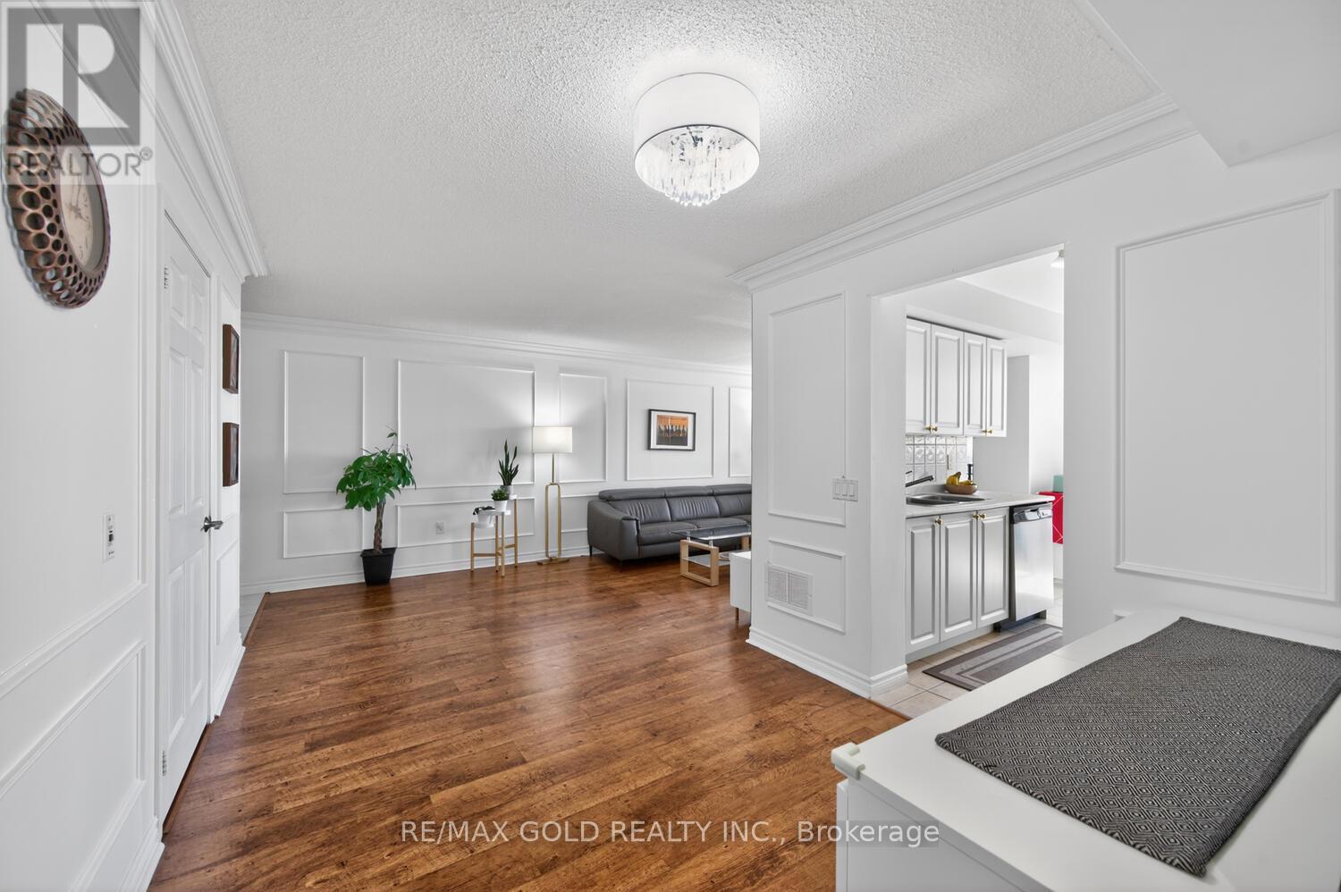 1411 - 55 Strathaven Drive, Mississauga, Ontario L5R 4G9 - Photo 9 - W12992986