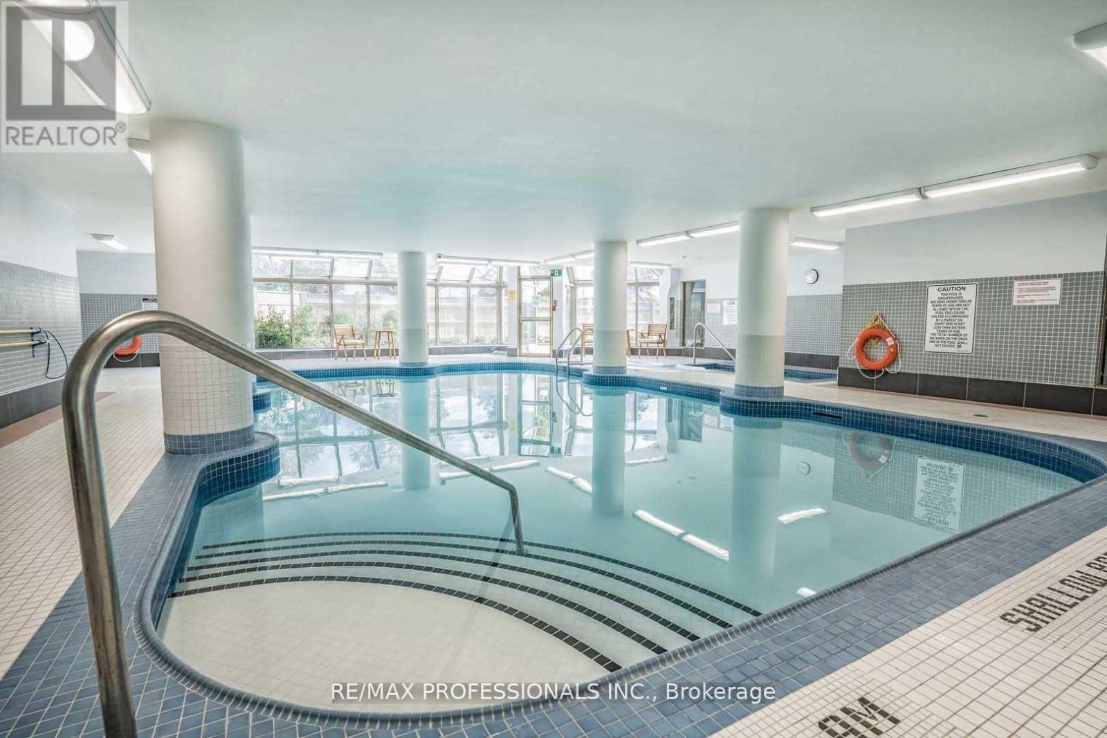 1703 - 700 Constellation Drive, Mississauga, Ontario  L5R 3G8 - Photo 36 - W12992988