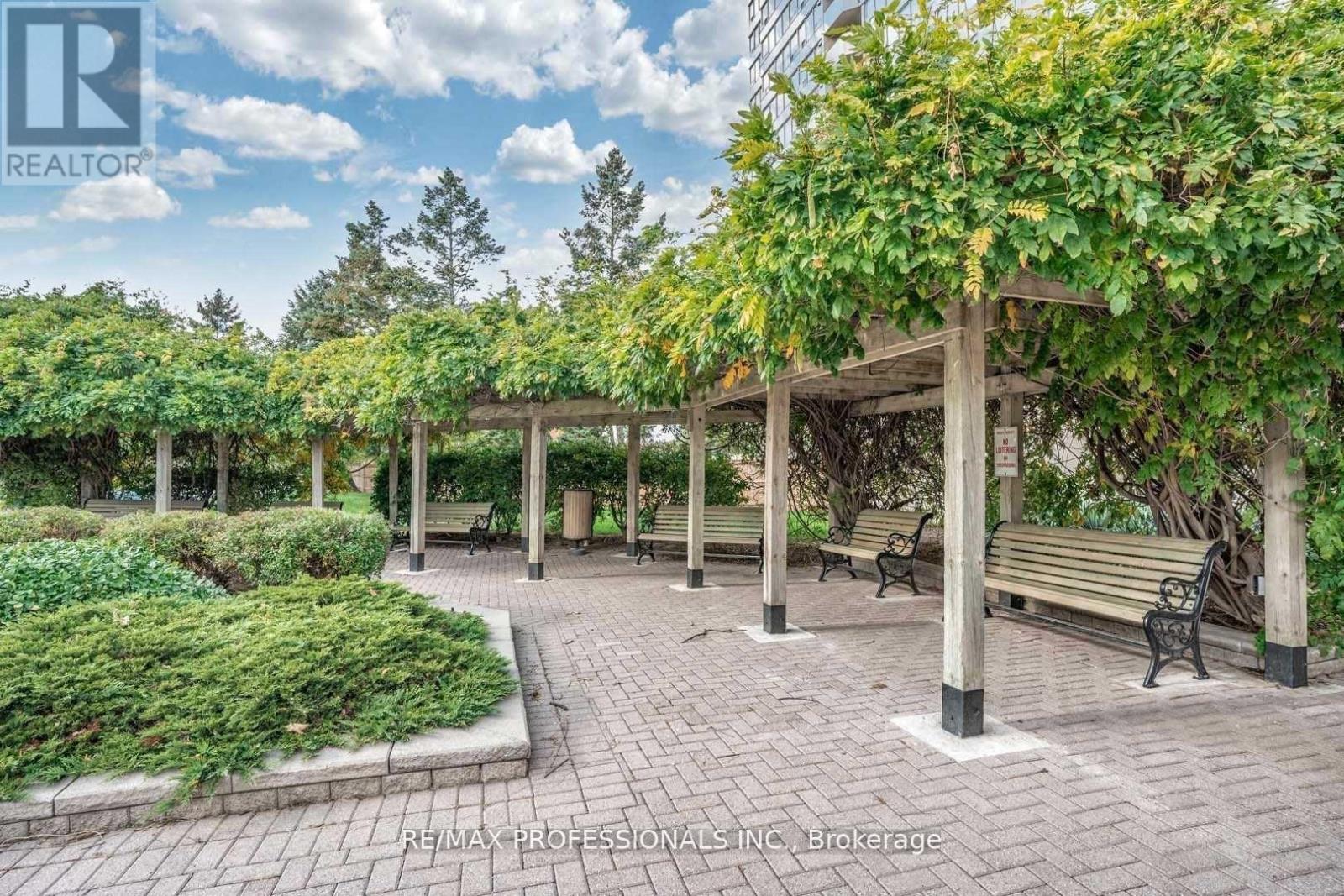 1703 - 700 Constellation Drive, Mississauga, Ontario  L5R 3G8 - Photo 45 - W12992988