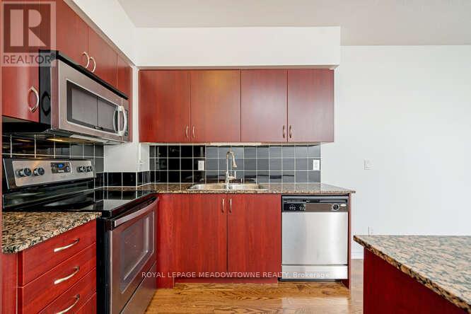 703 - 2230 Lakeshore Boulevard W, Toronto, Ontario  M8V 0B2 - Photo 14 - W12993008