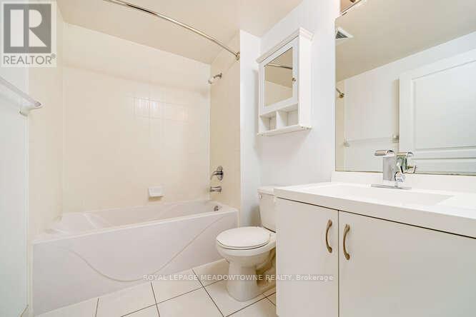 703 - 2230 Lakeshore Boulevard W, Toronto, Ontario  M8V 0B2 - Photo 21 - W12993008