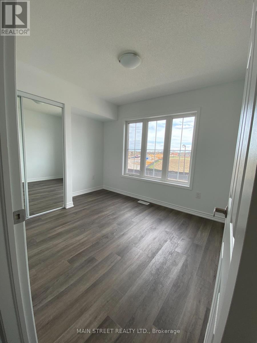 867 Whitlock Avenue, Milton, Ontario L9E 1R8 - Photo 14 - W12993022