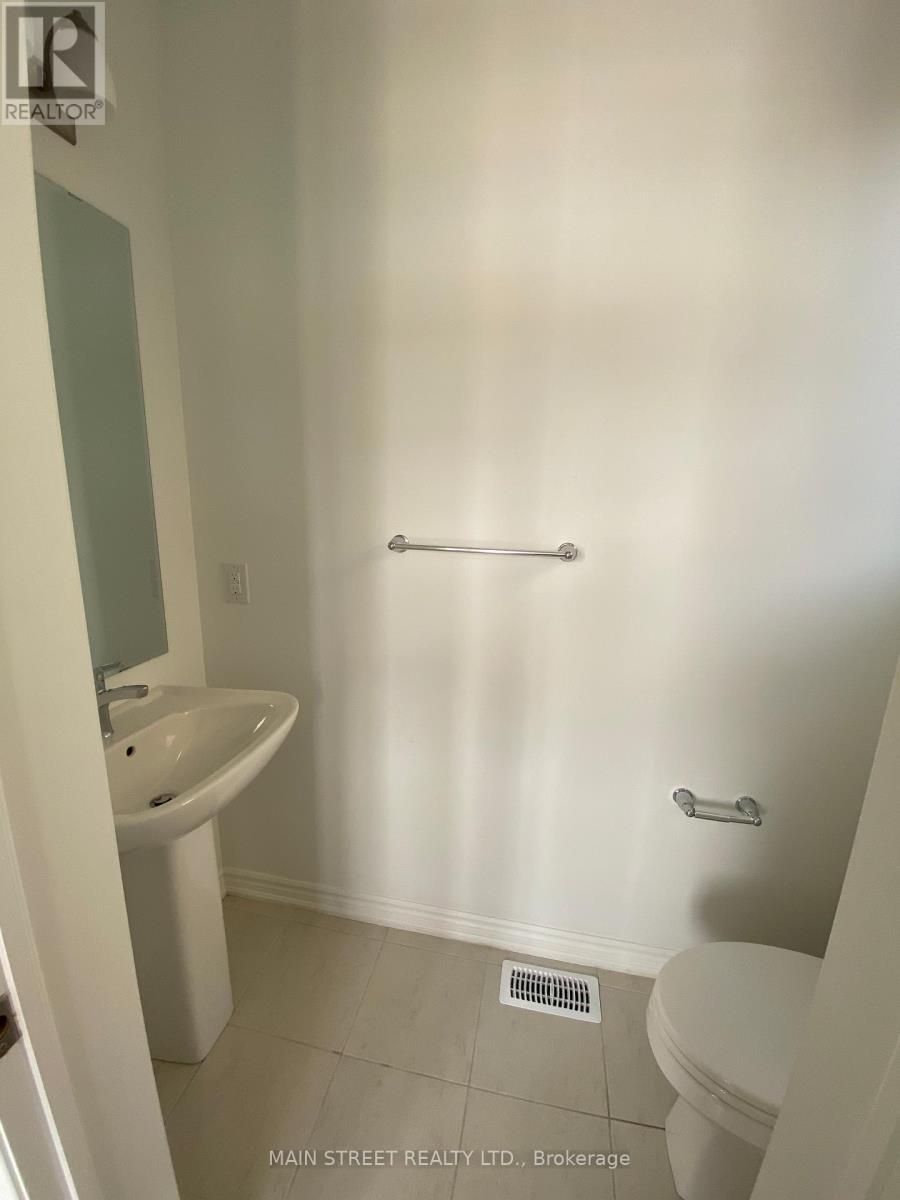 867 Whitlock Avenue, Milton, Ontario L9E 1R8 - Photo 3 - W12993022