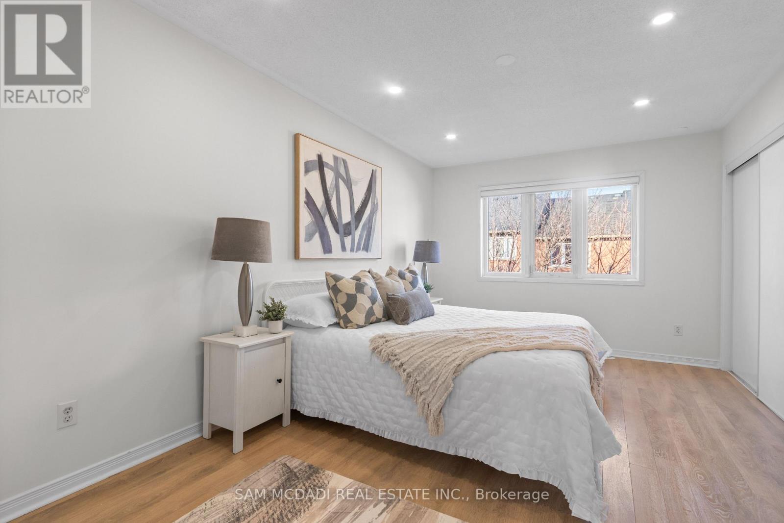 11 - 435 Hensall Circle, Mississauga, Ontario  L5A 4P1 - Photo 19 - W12993034