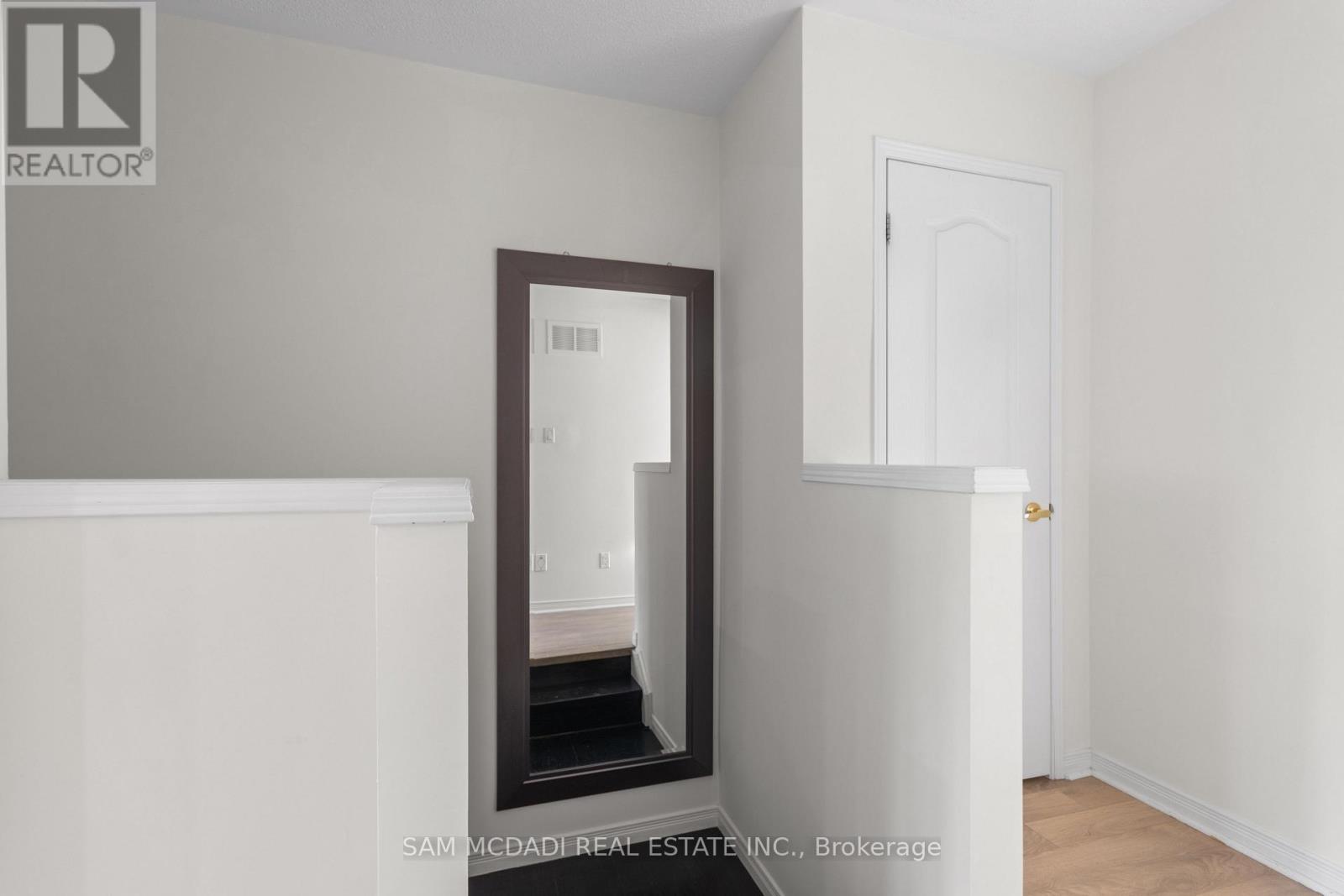 11 - 435 Hensall Circle, Mississauga, Ontario  L5A 4P1 - Photo 22 - W12993034