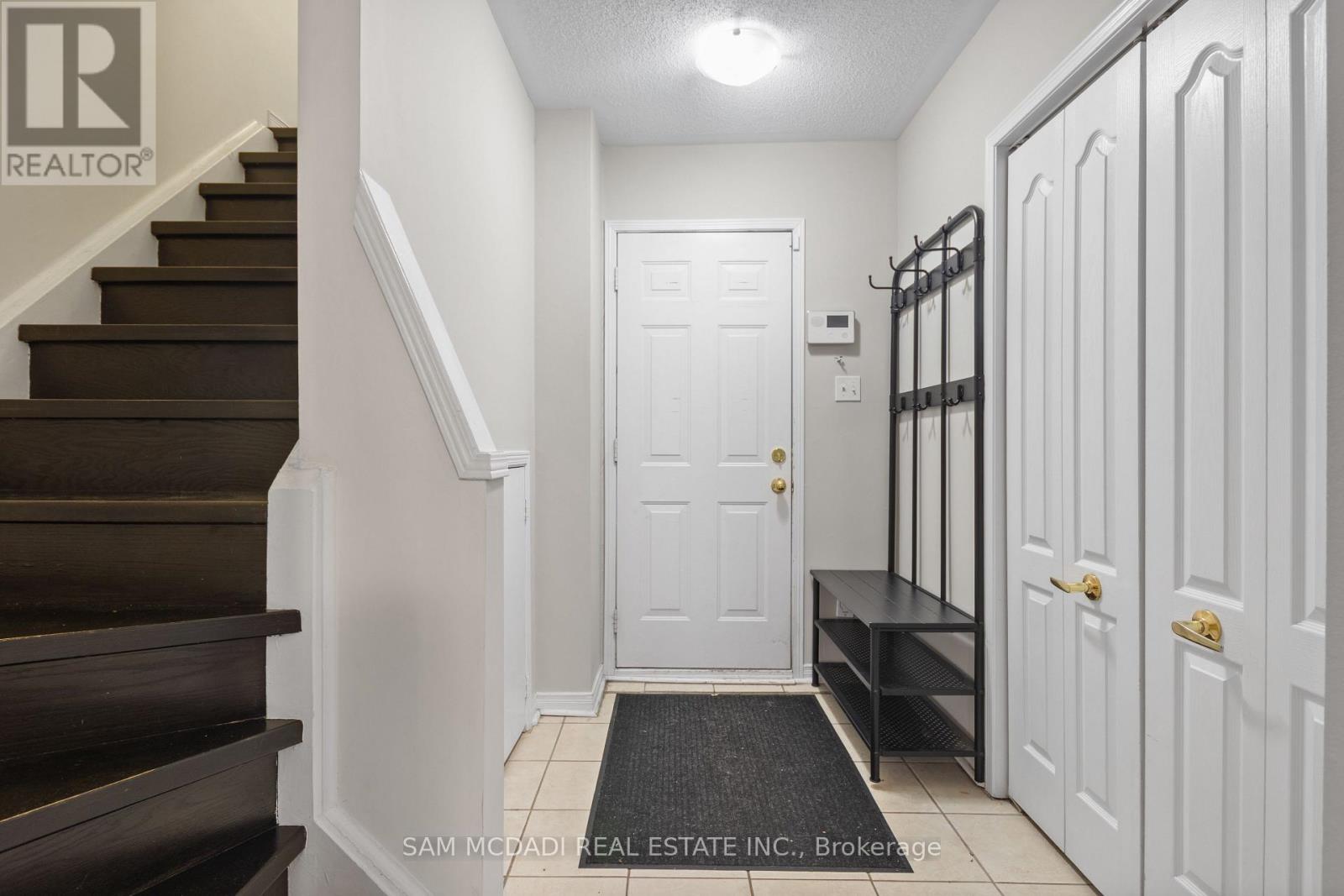 11 - 435 Hensall Circle, Mississauga, Ontario  L5A 4P1 - Photo 23 - W12993034