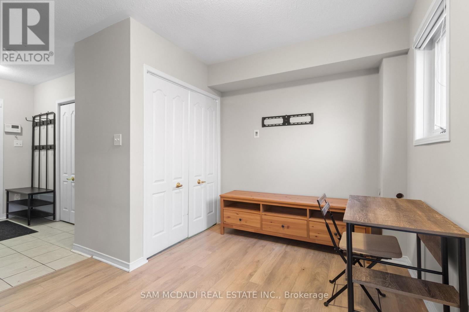 11 - 435 Hensall Circle, Mississauga, Ontario  L5A 4P1 - Photo 25 - W12993034