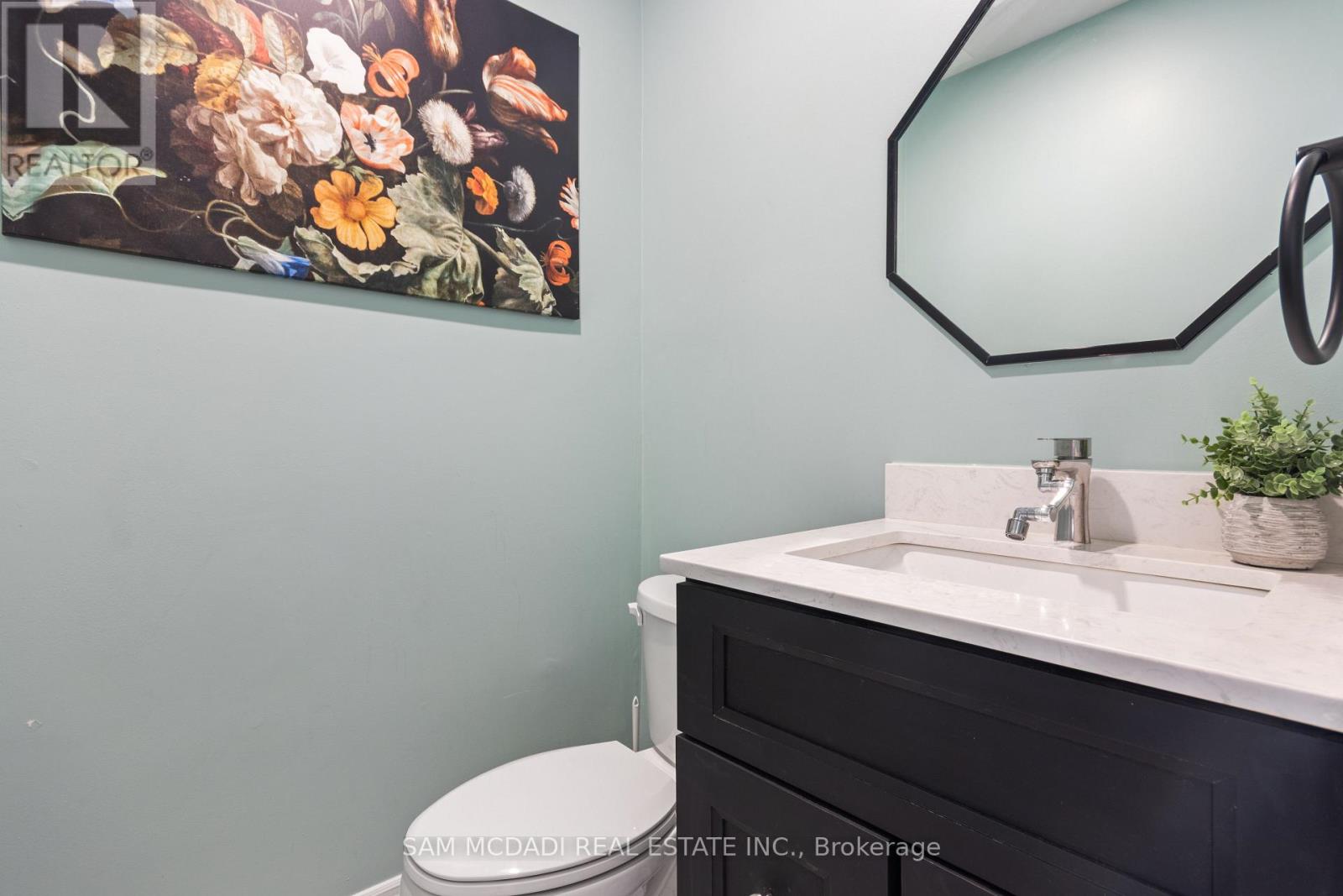 11 - 435 Hensall Circle, Mississauga, Ontario  L5A 4P1 - Photo 27 - W12993034