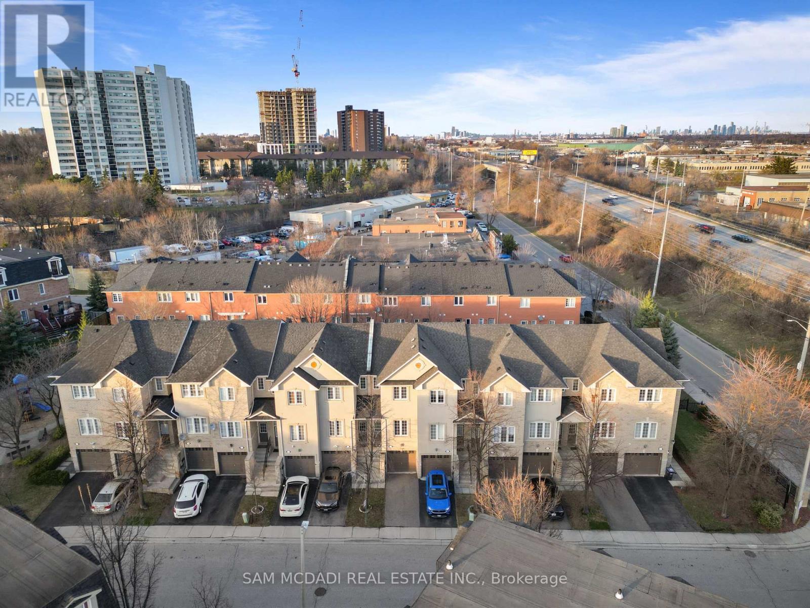 11 - 435 Hensall Circle, Mississauga, Ontario  L5A 4P1 - Photo 32 - W12993034