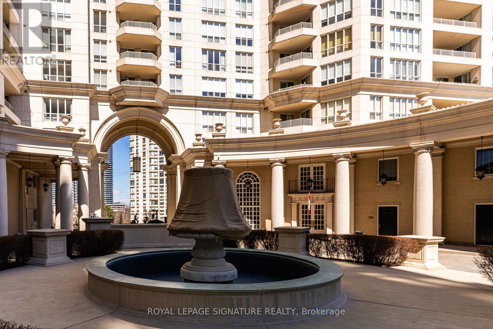 703 - 2285 Lake Shore Boulevard W, Toronto, Ontario  M8V 3X9 - Photo 6 - W12993040