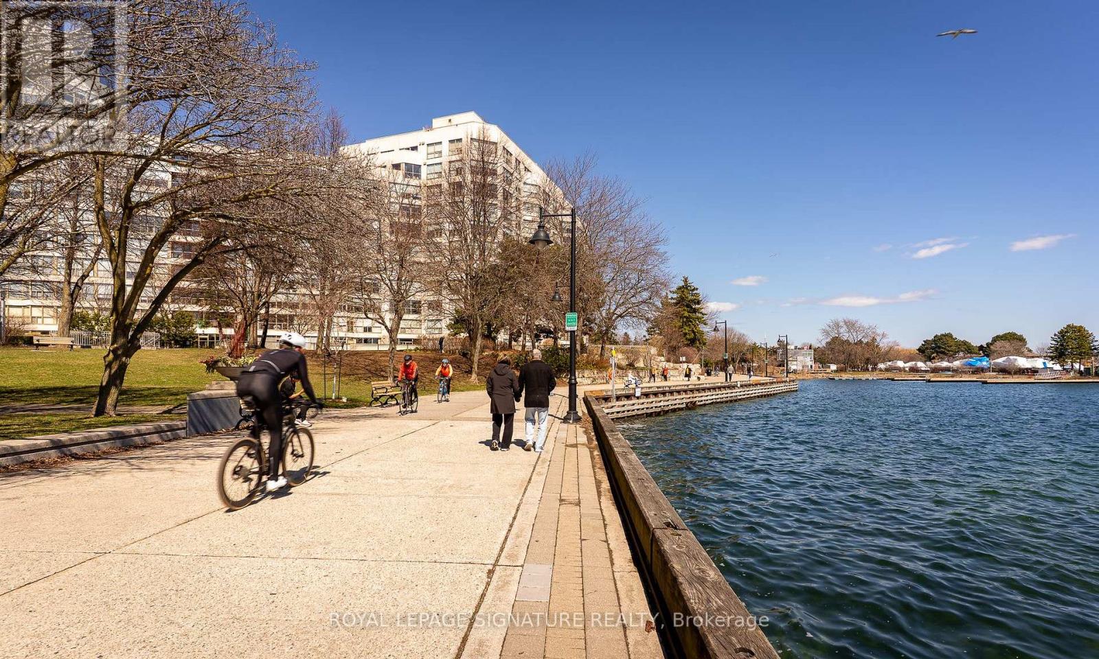 703 - 2285 Lake Shore Boulevard W, Toronto, Ontario  M8V 3X9 - Photo 9 - W12993040