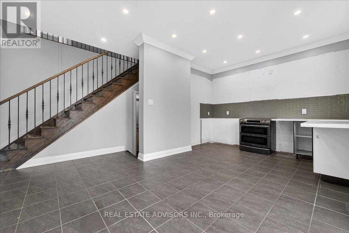 39 Unwind Crescent, Brampton, Ontario  L6X 0B3 - Photo 14 - W12993042