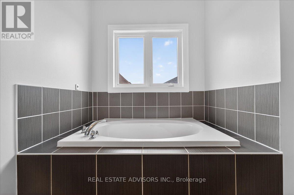 39 Unwind Crescent, Brampton, Ontario  L6X 0B3 - Photo 25 - W12993042