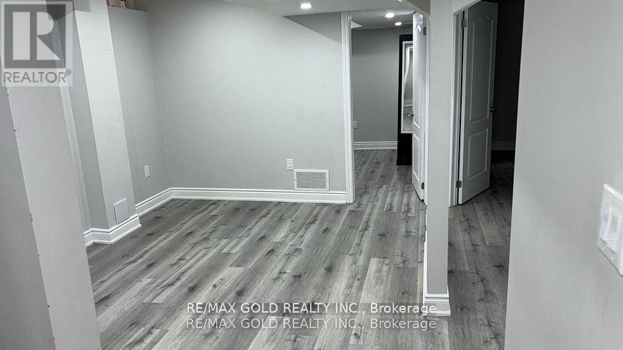 85 Humberstone Cres Bsmt, Brampton, Ontario  L7A 4B8 - Photo 4 - W12993050