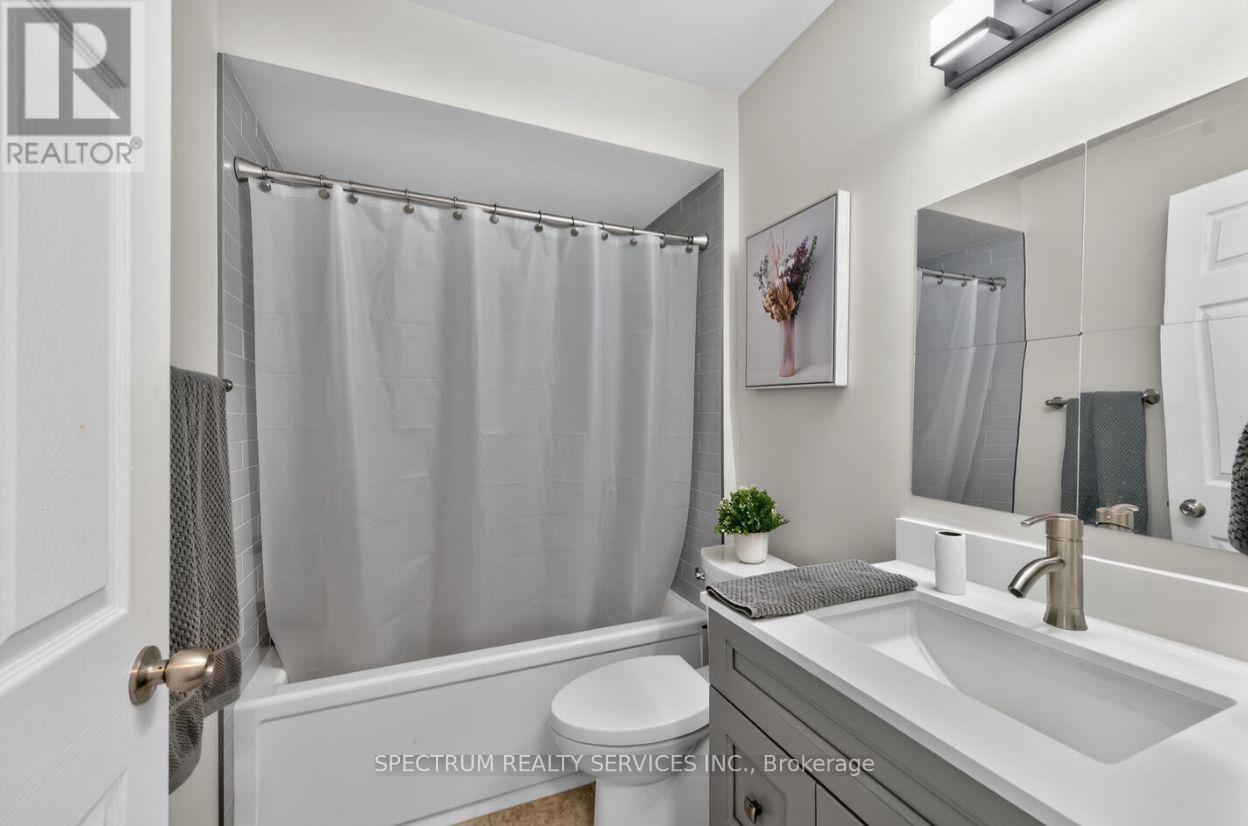 23 - 60 Fairwood Circle, Brampton, Ontario  L6R 0Y6 - Photo 10 - W12993078