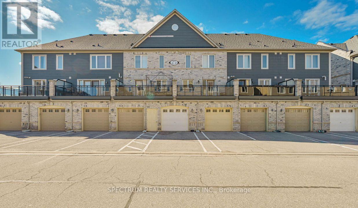 23 - 60 Fairwood Circle, Brampton, Ontario  L6R 0Y6 - Photo 2 - W12993078