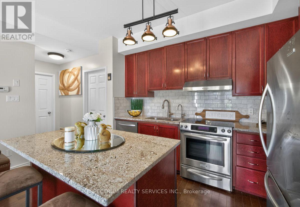 23 - 60 Fairwood Circle, Brampton, Ontario  L6R 0Y6 - Photo 7 - W12993078