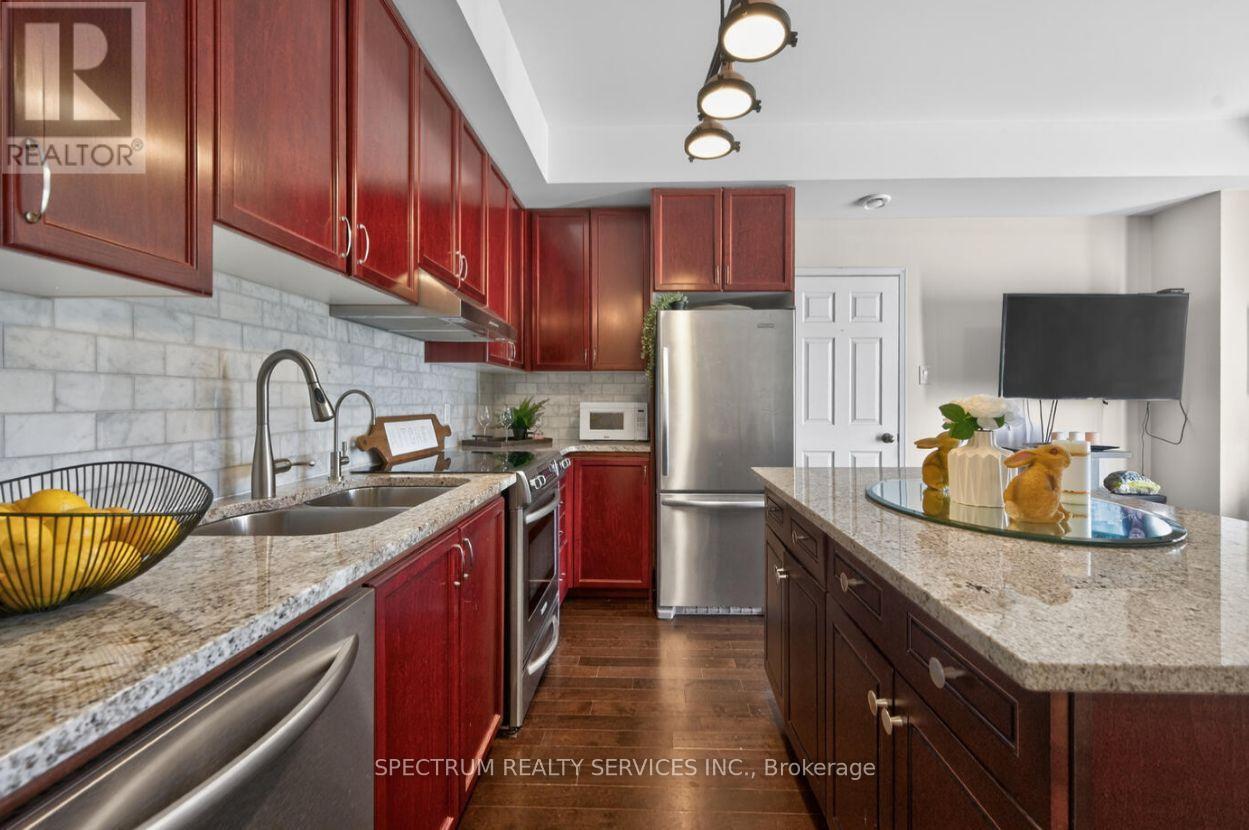 23 - 60 Fairwood Circle, Brampton, Ontario  L6R 0Y6 - Photo 8 - W12993078