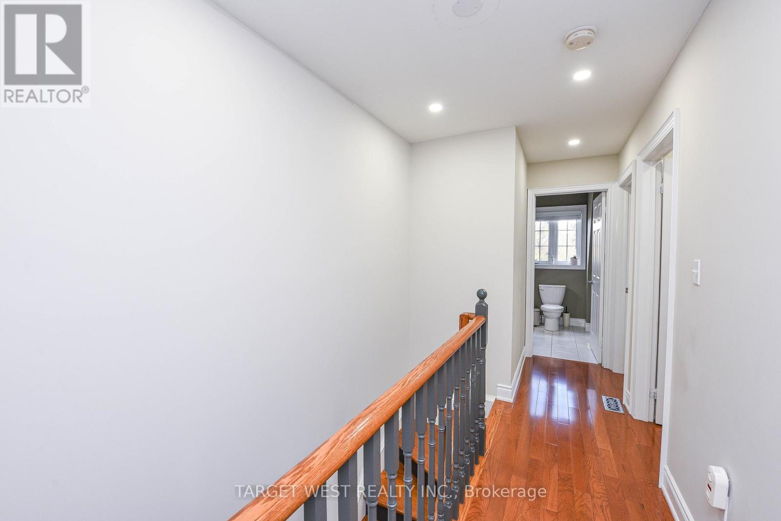 87 Park Street W, Mississauga, Ontario  L5H 1L2 - Photo 16 - W12993132